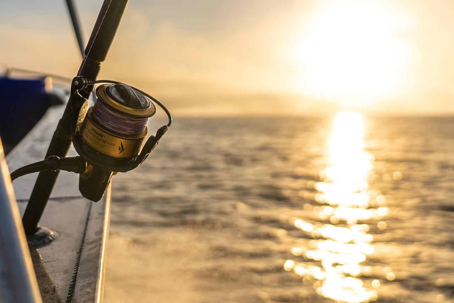 PENN Spinfisher VII 7500 Saltwater Spinning Reel, Right/Left Handle Position, IPX5 Seal, HT-100 Front Drag, Superline Spool, Precise CNC Gear Technology
