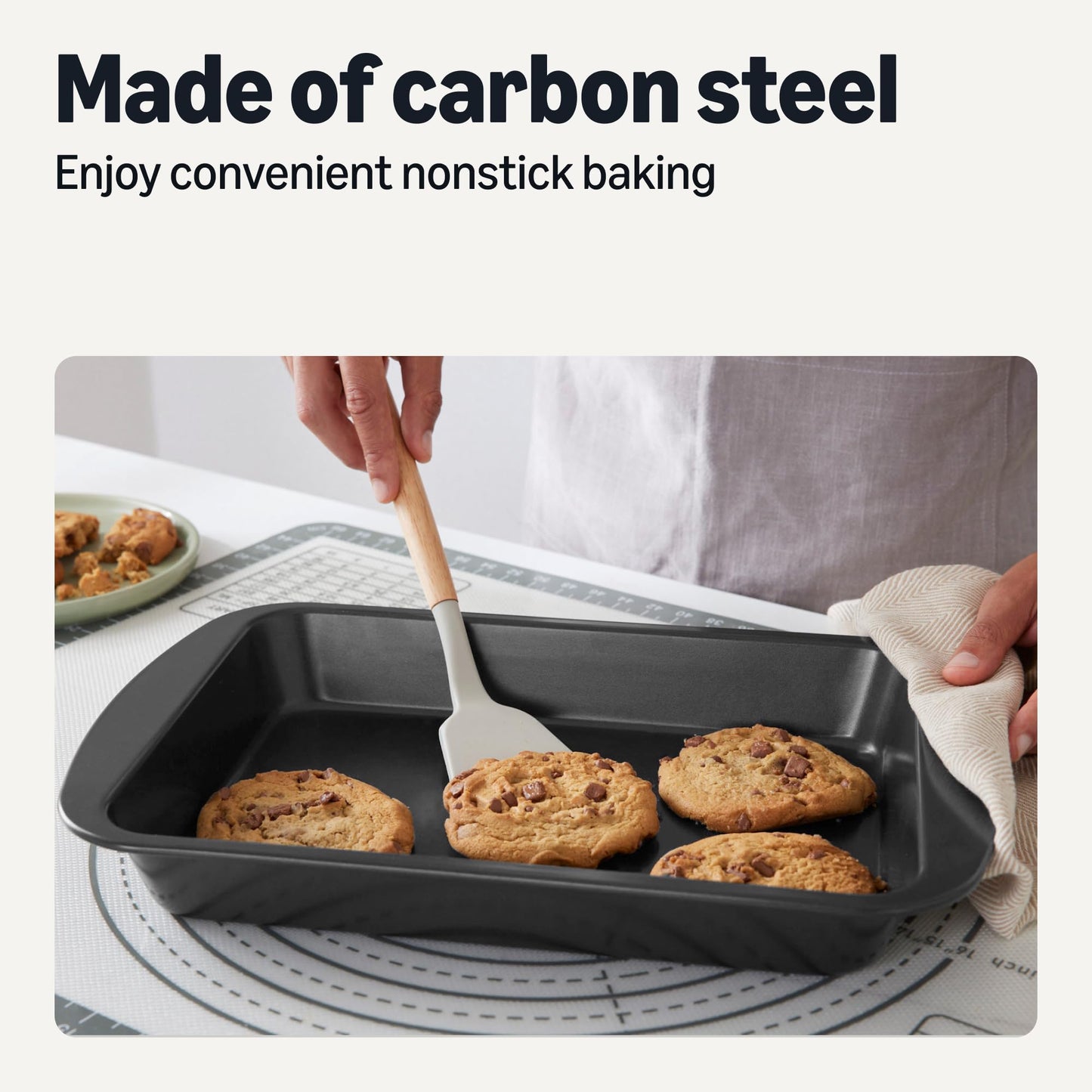 Amazon Basics Nonstick Rectangle Baking Pan, Dishwasher and Oven-Safe, 9 x 13 in.