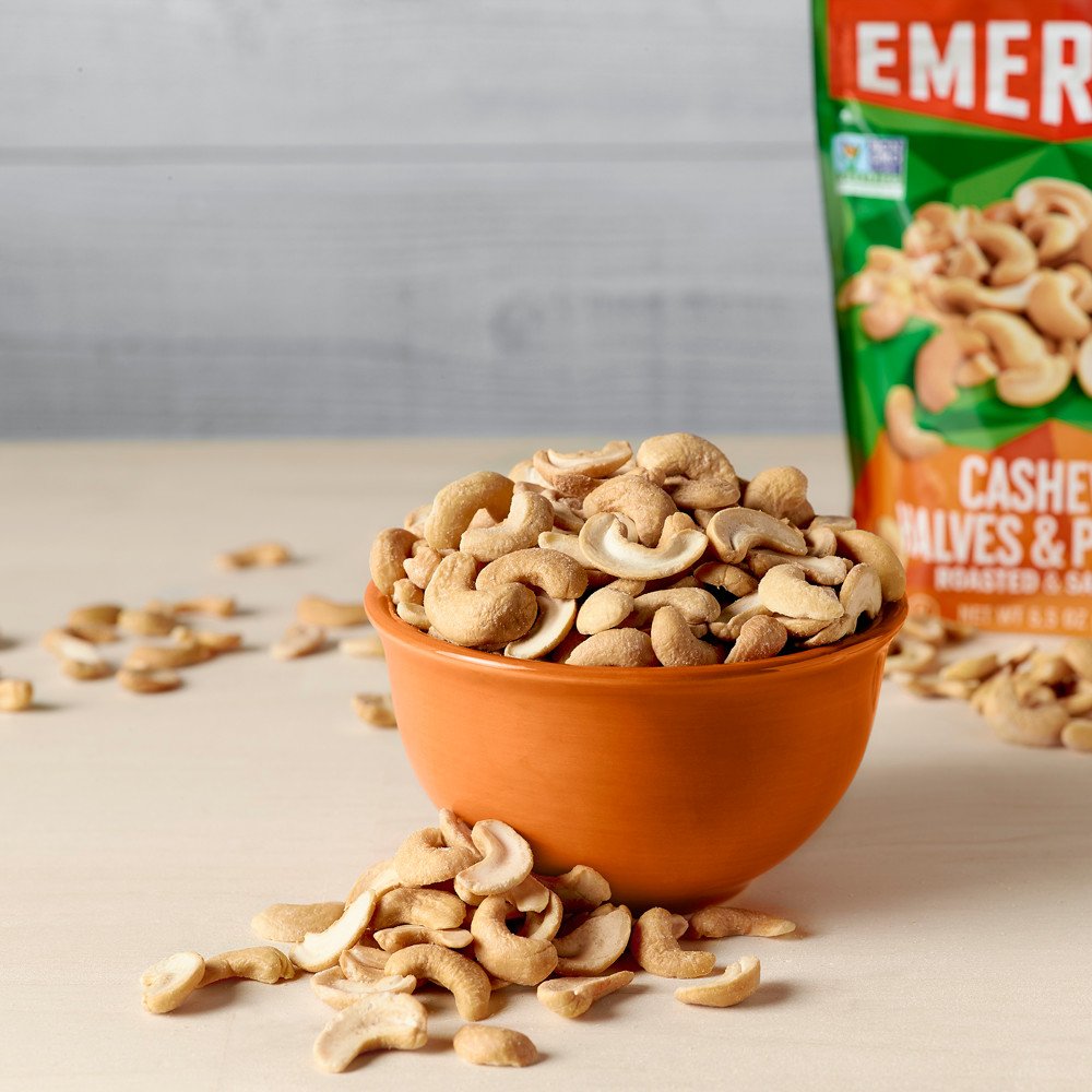 Emerald Nuts Mixed Nuts Variety Pack 18ct (1-Pack) , 100-Calorie Individual Packs , Features Dry Roasted Almonds, Natural Almonds & Walnuts, and Roasted & Salted Cashews