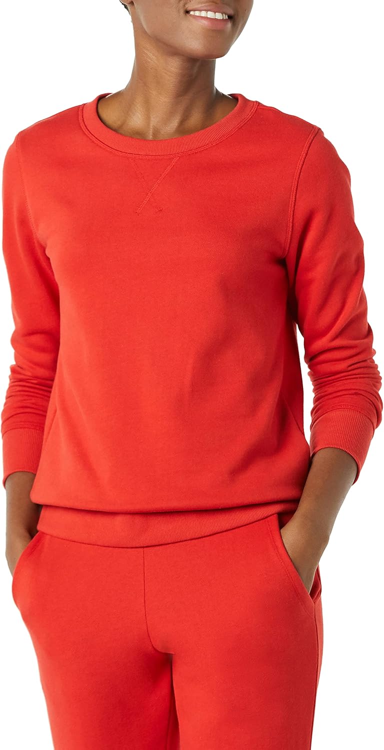 Amazon Essentials Women's Fleece Crewneck Long Sleeve Pullover Sweatshirt (Available in Plus Size)