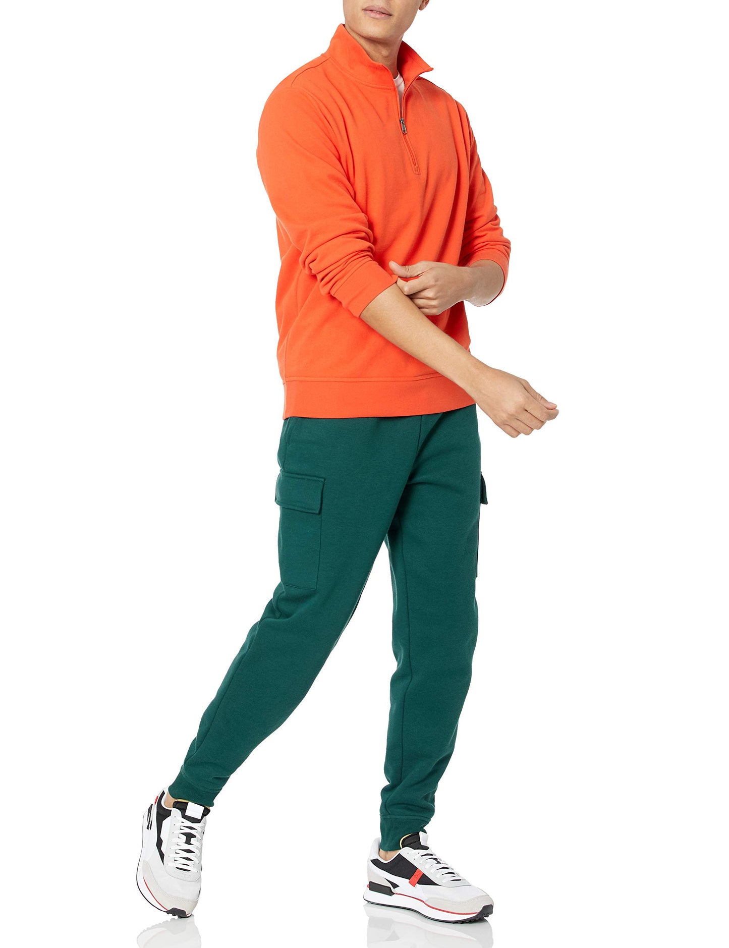 Amazon Essentials Men's Relaxed Fit Cargo Fleece Jogger Sweatpants with Drawstring