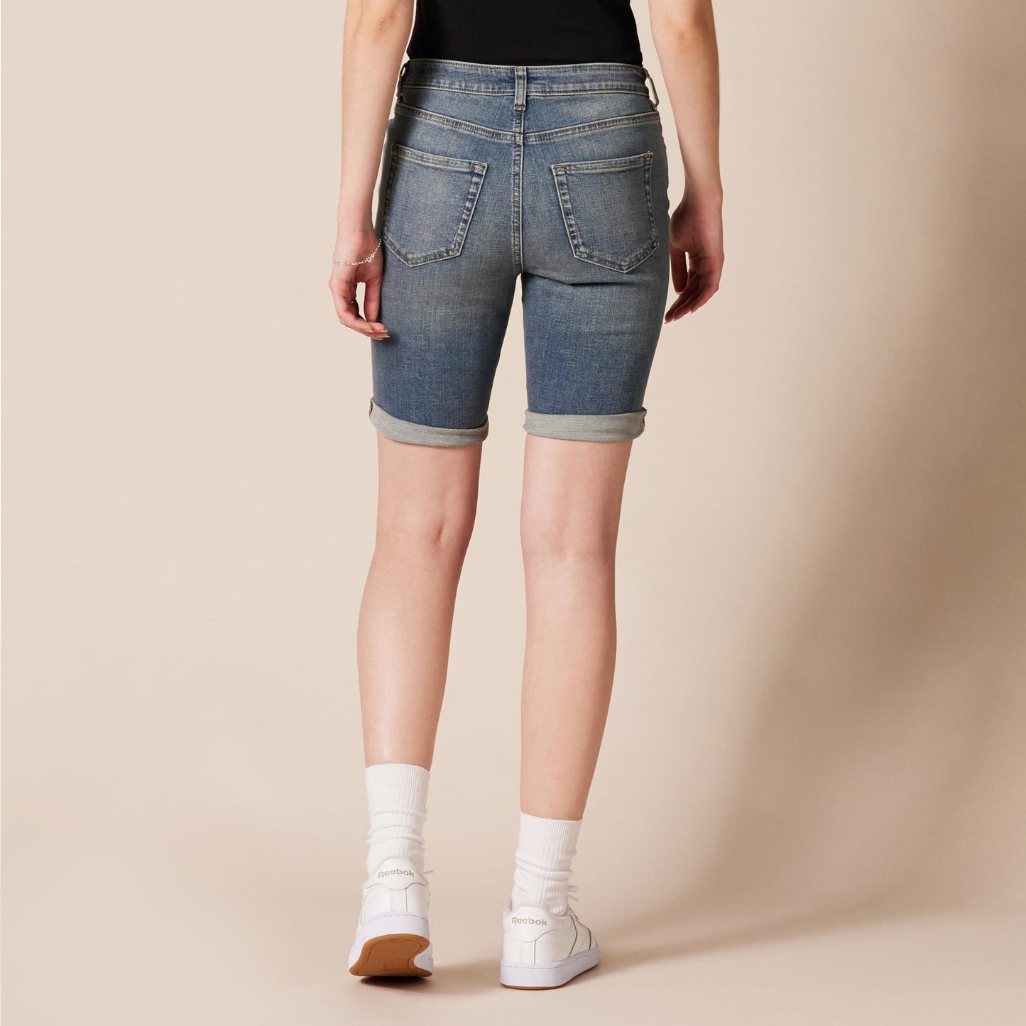 Amazon Essentials Women's Mid-Rise Stretchy Slim Fit Denim Bermuda Shorts with Pockets