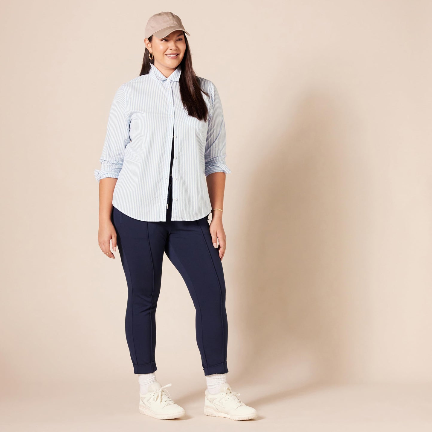 Amazon Essentials Women's Regular-Fit Long-Sleeve Button-Down Poplin Shirt, Business Casual, Office Work