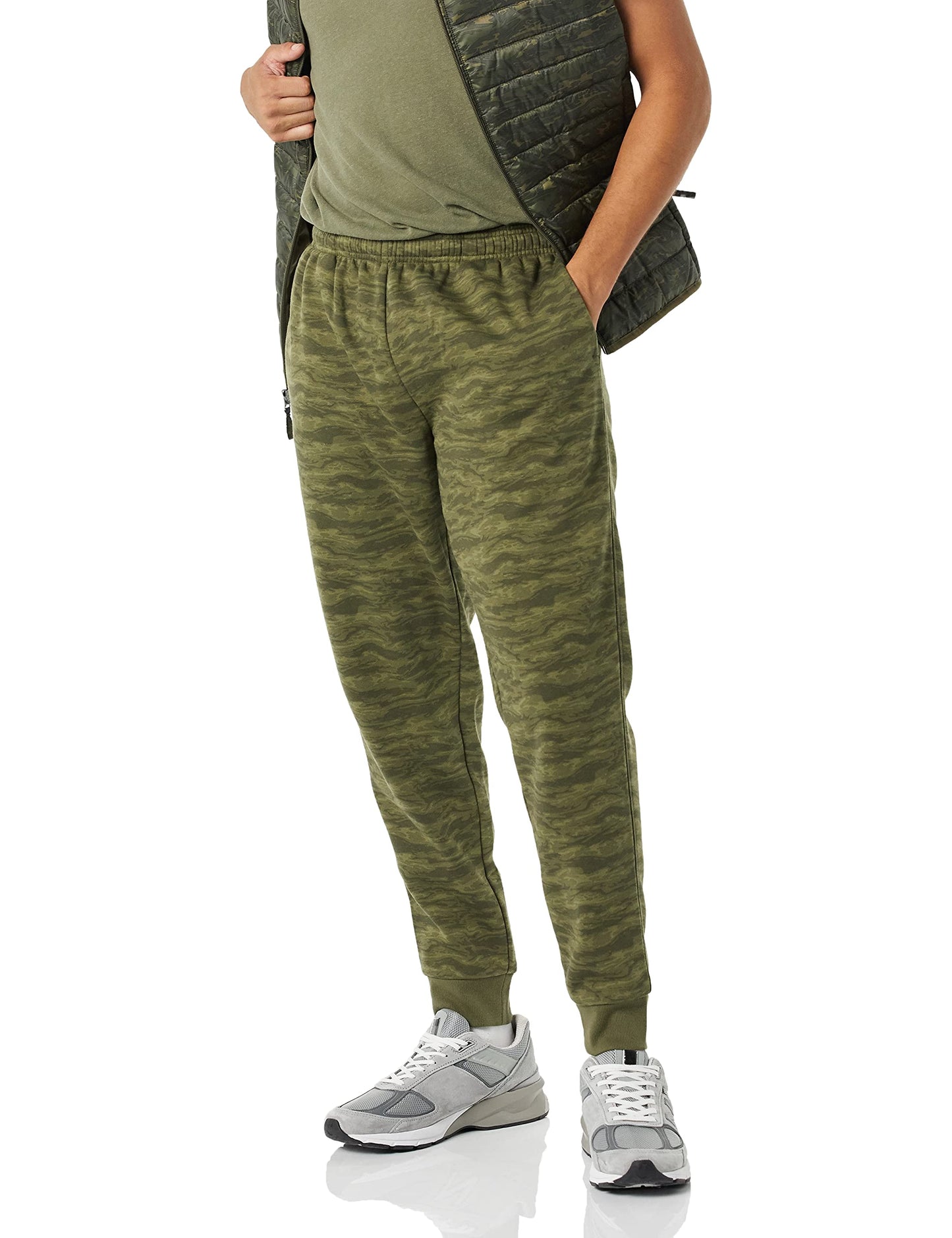 Amazon Essentials Men's Relaxed-Fit Fleece Joggers Sweatpants