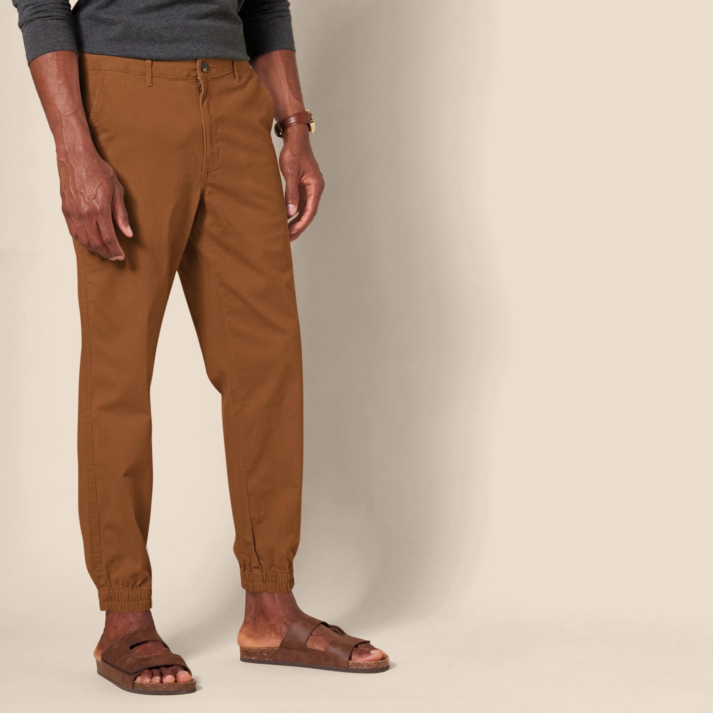 Amazon Essentials Men's Straight-Fit Washed Cotton Chino Jogger Pant