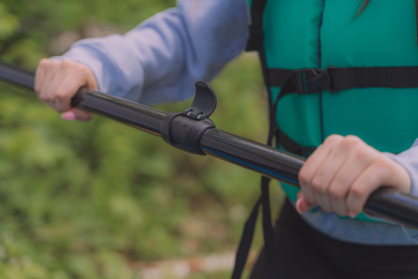 Pelican Symbiosa Kayak Paddle | Adjustable Fiberglass Shaft with Nylon Blades | Lightweight, | Perfect for Kayaking (Dark Indigo, From 94.5 in - 240 cm to 98.5 in - 250 cm)