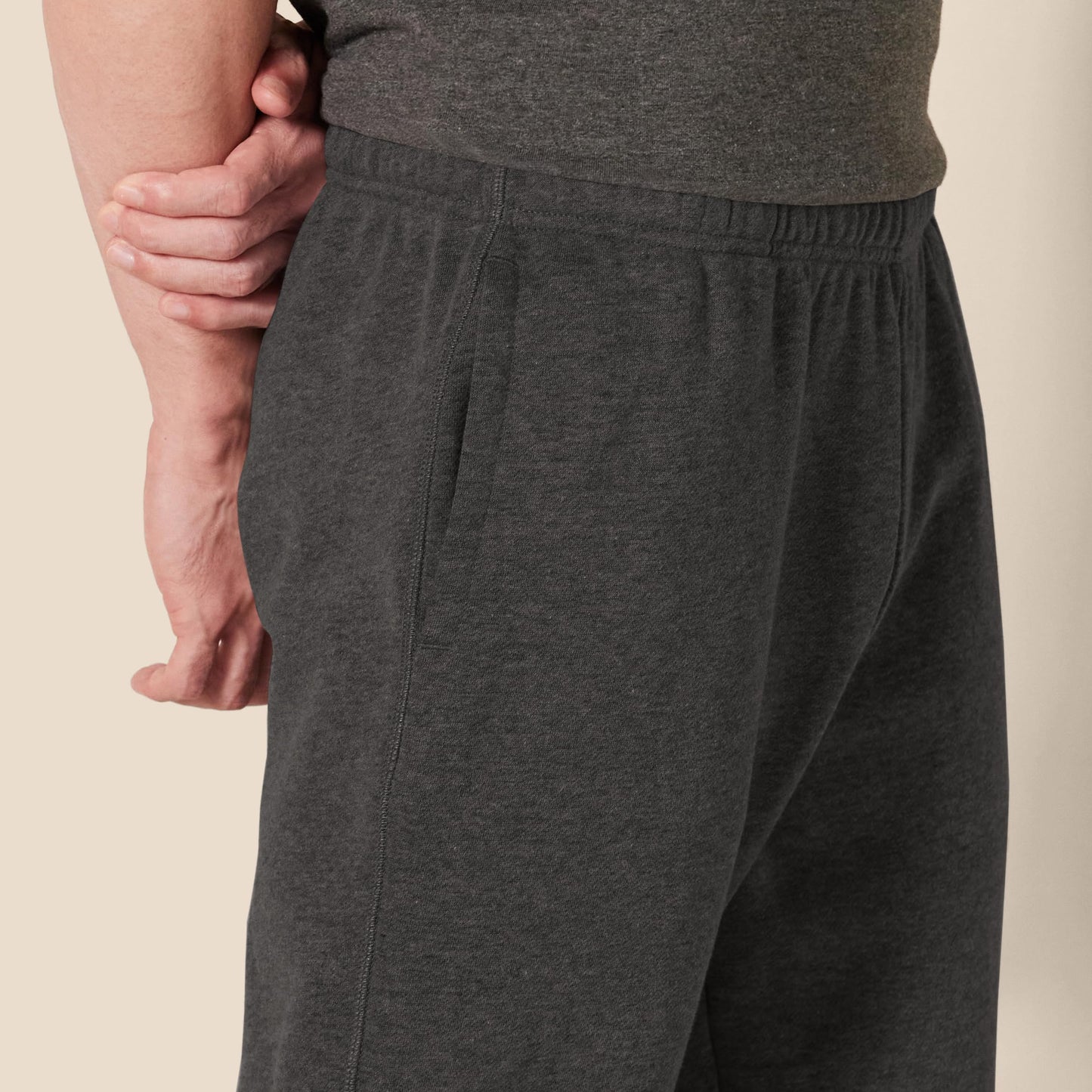 Amazon Essentials Men's Relaxed-Fit Fleece Joggers Sweatpants