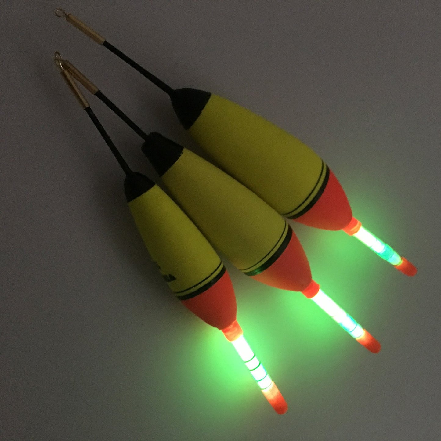 QualyQualy 5Pcs Lighted Fishing Bobbers EVA Foam Fishing Floats and Bobbers + 10Pcs Fishing Glow Sticks, Night Fishing Light Up Bobbers