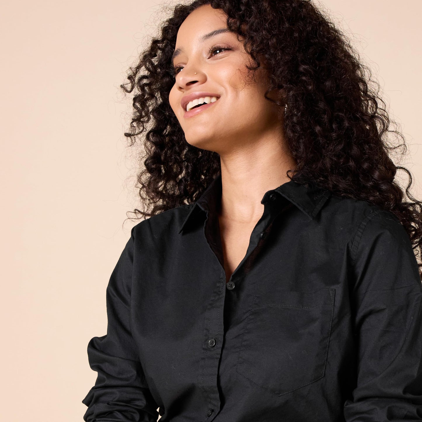 Amazon Essentials Women's Regular-Fit Long-Sleeve Button-Down Poplin Shirt, Business Casual, Office Work