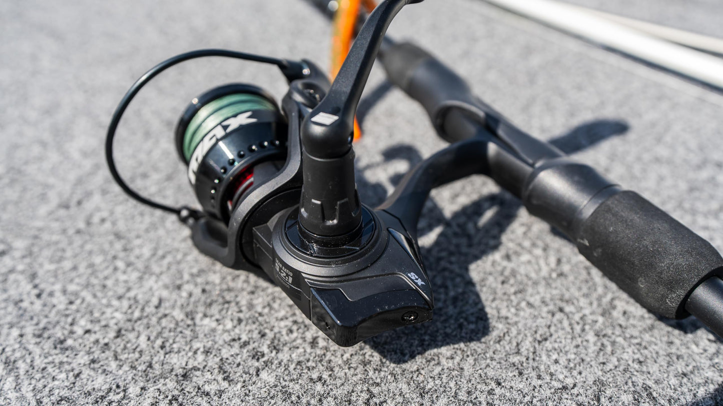 Abu Garcia Max SX Size 750 Spinning Fishing Reel, High-Performance Freshwater Reel, A-Symmetric Carbon Frame and Rotor, Durable & Lightweight Construction, Max Drag of 6.4lb | 2.9kg