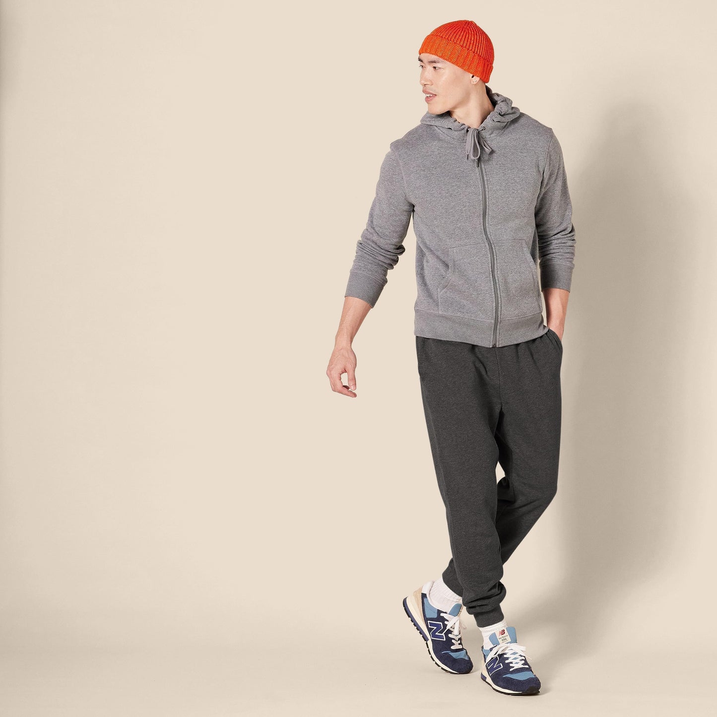 Amazon Essentials Men's Relaxed-Fit Fleece Joggers Sweatpants