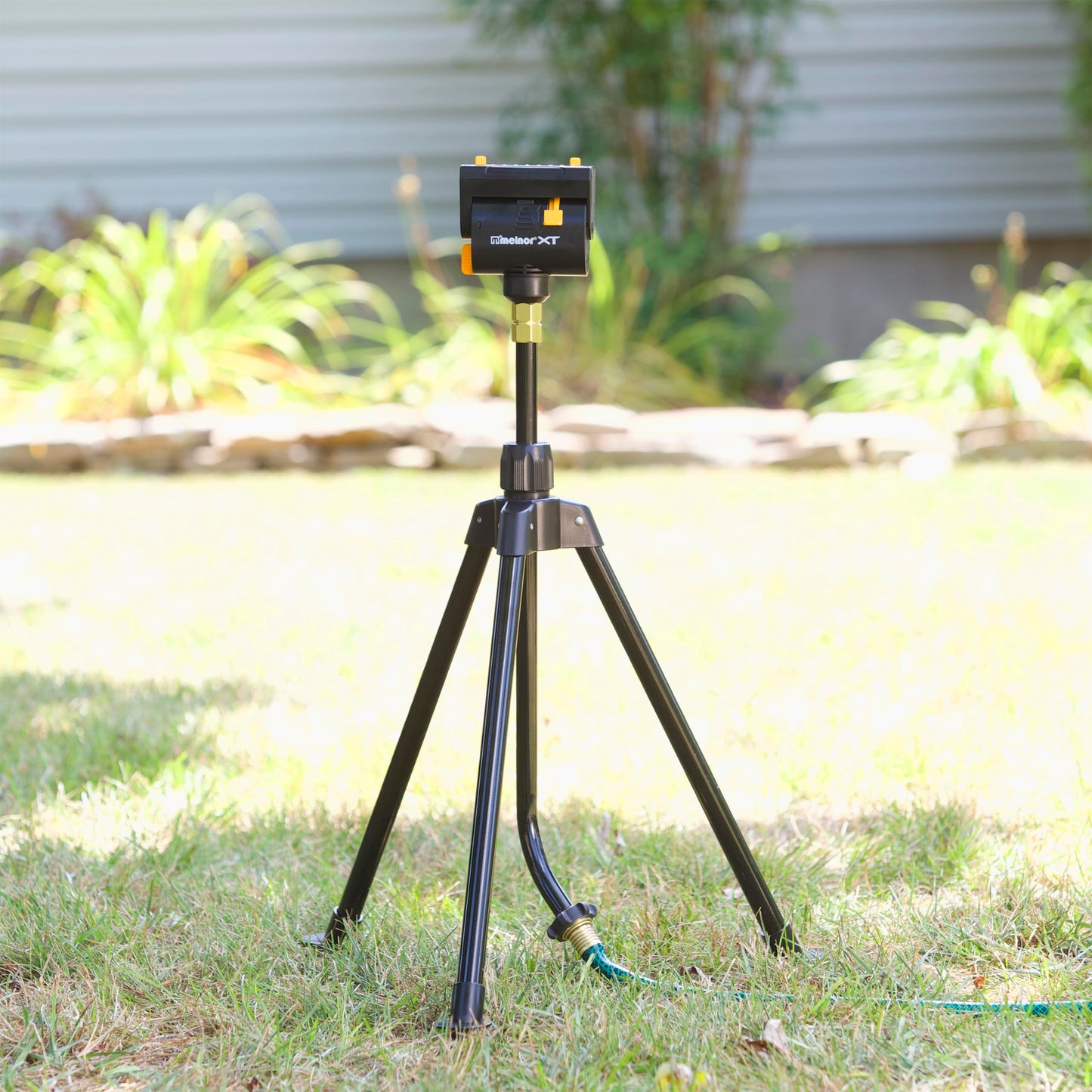 Melnor 65131AMZ MiniMax Turbo Oscillator Sprinkler, 4000 sq. ft., 4-Way Adjustable, Quick Connect Bundle, Black, Yellow