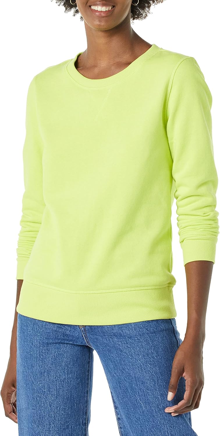 Amazon Essentials Women's Fleece Crewneck Long Sleeve Pullover Sweatshirt (Available in Plus Size)