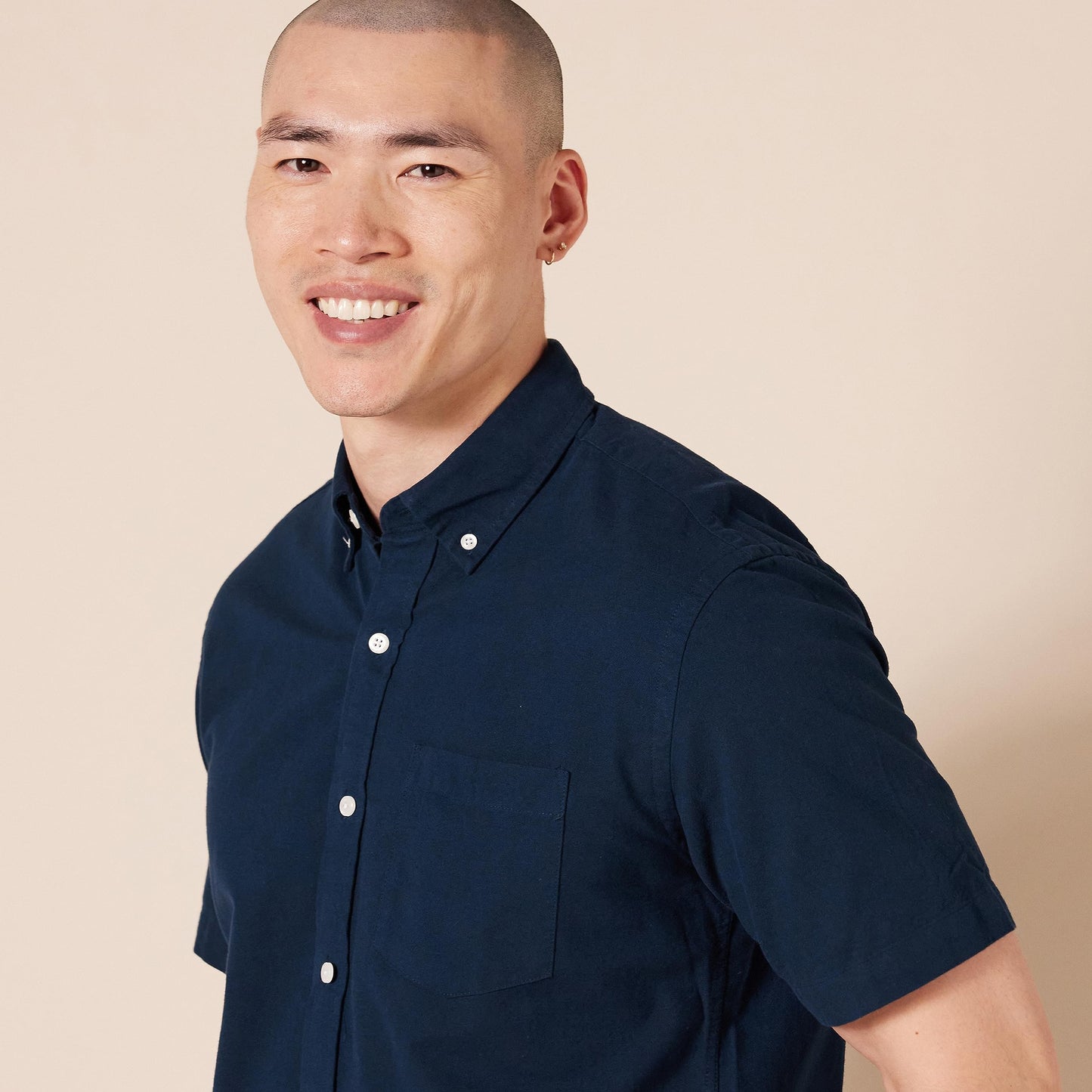 Amazon Essentials Men's Short-Sleeve Oxford Shirt with Pocket