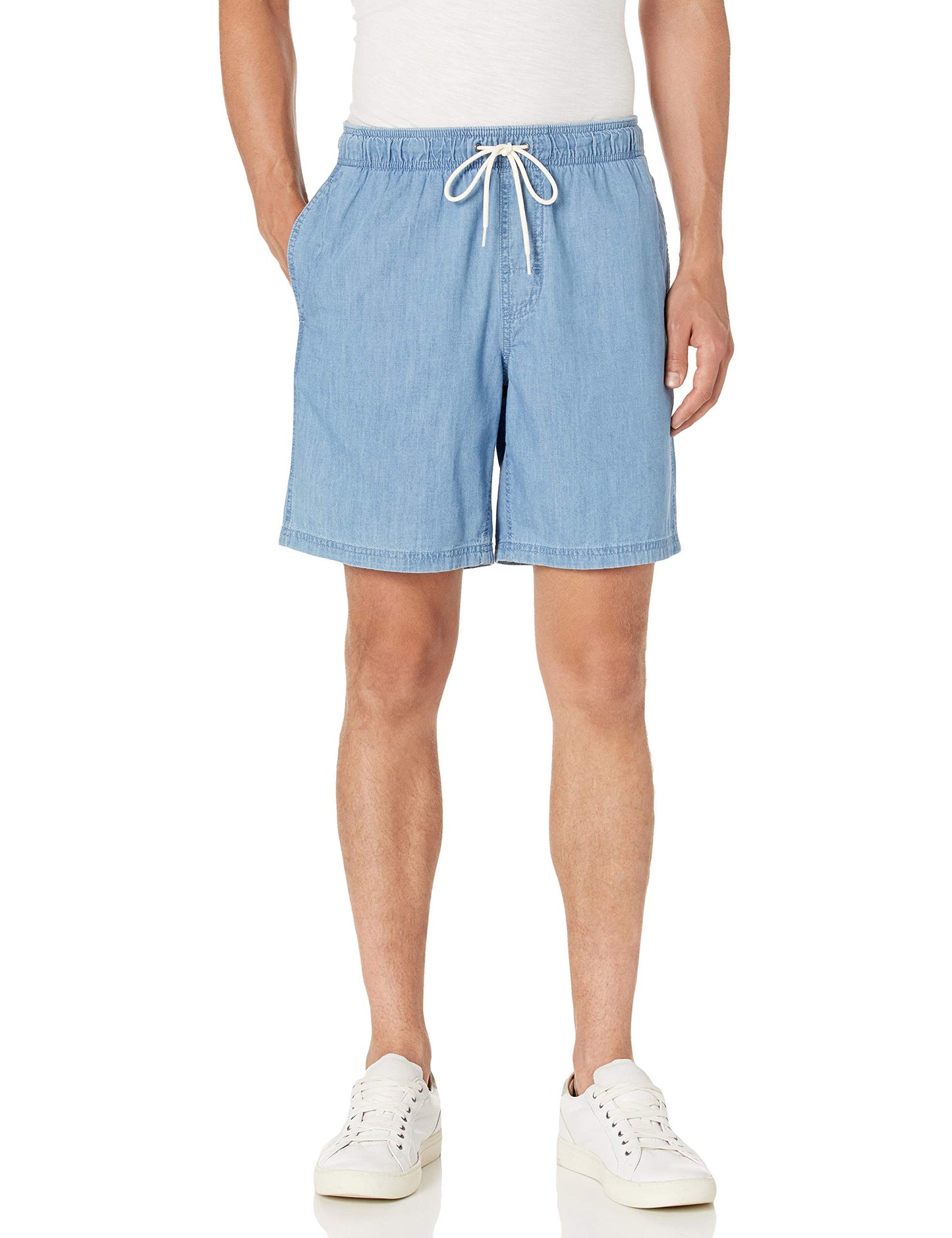 Amazon Essentials Men's 8" Inseam Relaxed-Fit Drawstring Walk Shorts with Elastic Waist