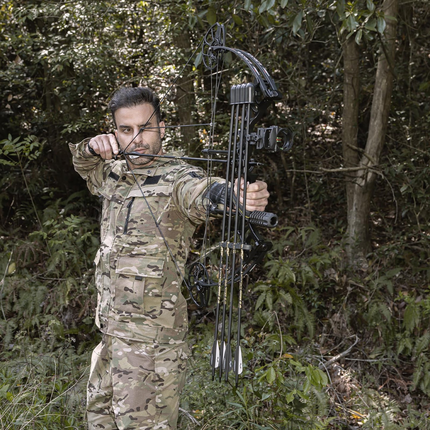 Bear Archery Cruzer G2 Right Hand Compound Bow - 0-70 lbs Draw Weight, 25"-31" Draw Length, Up to 320 fps, Hunting Bow Set