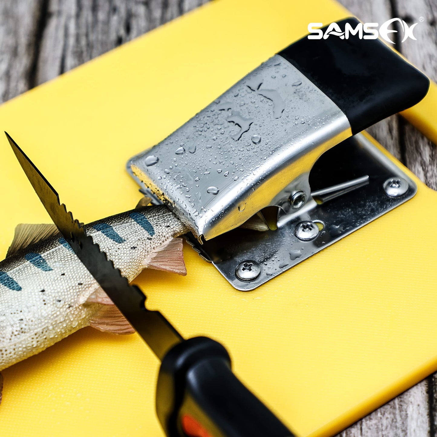 SAMSFX Fish Cleaning Board Tools Fillet Clamp w/Screws Deep-Jaw Fish Tail Clip Board for Scaling Table Bait (Fish Clamps with Black Grip)