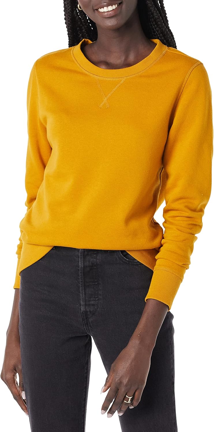 Amazon Essentials Women's Fleece Crewneck Long Sleeve Pullover Sweatshirt (Available in Plus Size)