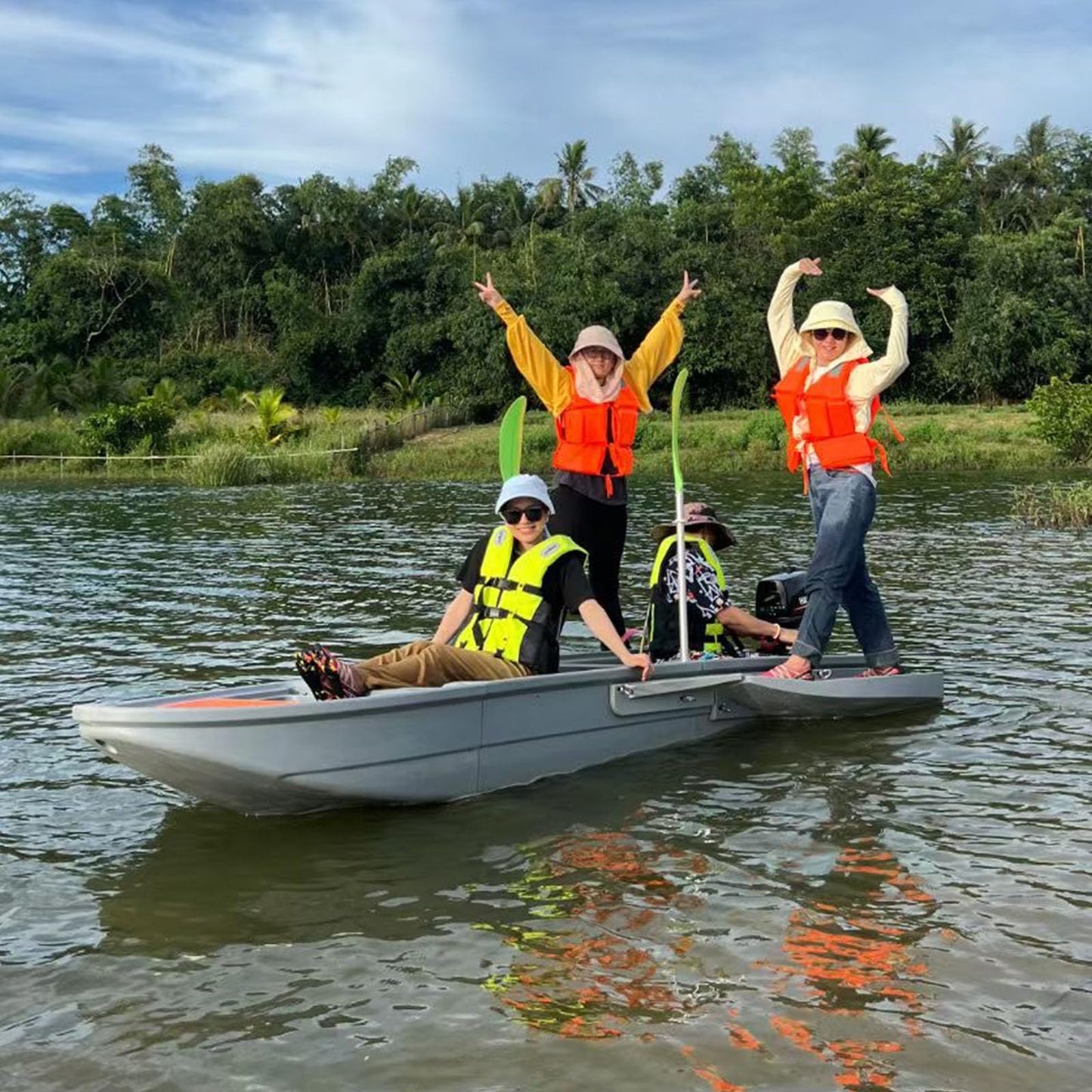 Fishing Boat, B1 Pontoon Boat with 3 Foldable Modular Boats and 2 Pontoons, 1300lb Capacity Row Boat 4-6 Adults Fishing Boats with Fish Tank for Hunting, Fishing, Rescuing and Touring