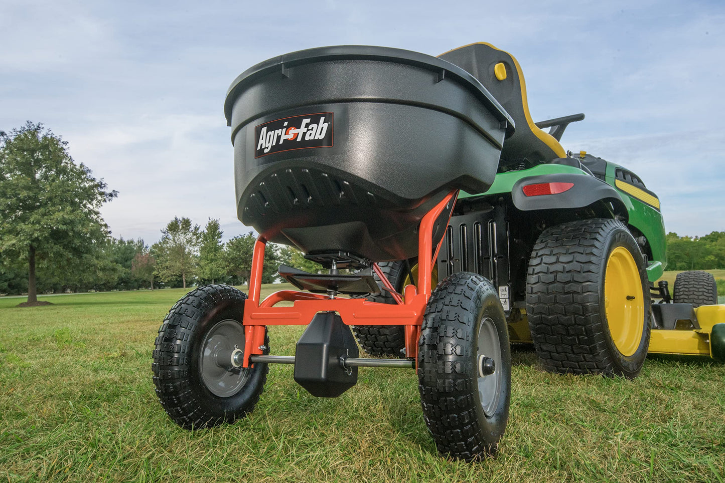 Agri-Fab 45-0463 130 lb. Tow-Behind Lawn & Garden Broadcast Spreader for Seed,Fertilizer,Salt,Ice Melt; Easy to use Flow Control from Seat of Riding Lawn Mower