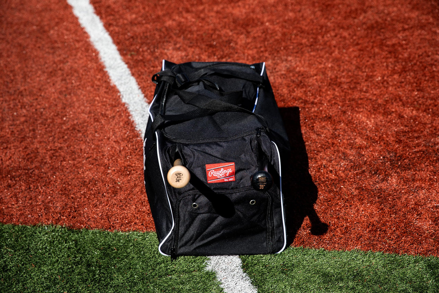 Rawlings | COVERT Duffle Equipment Bag | Baseball/Softball | Black