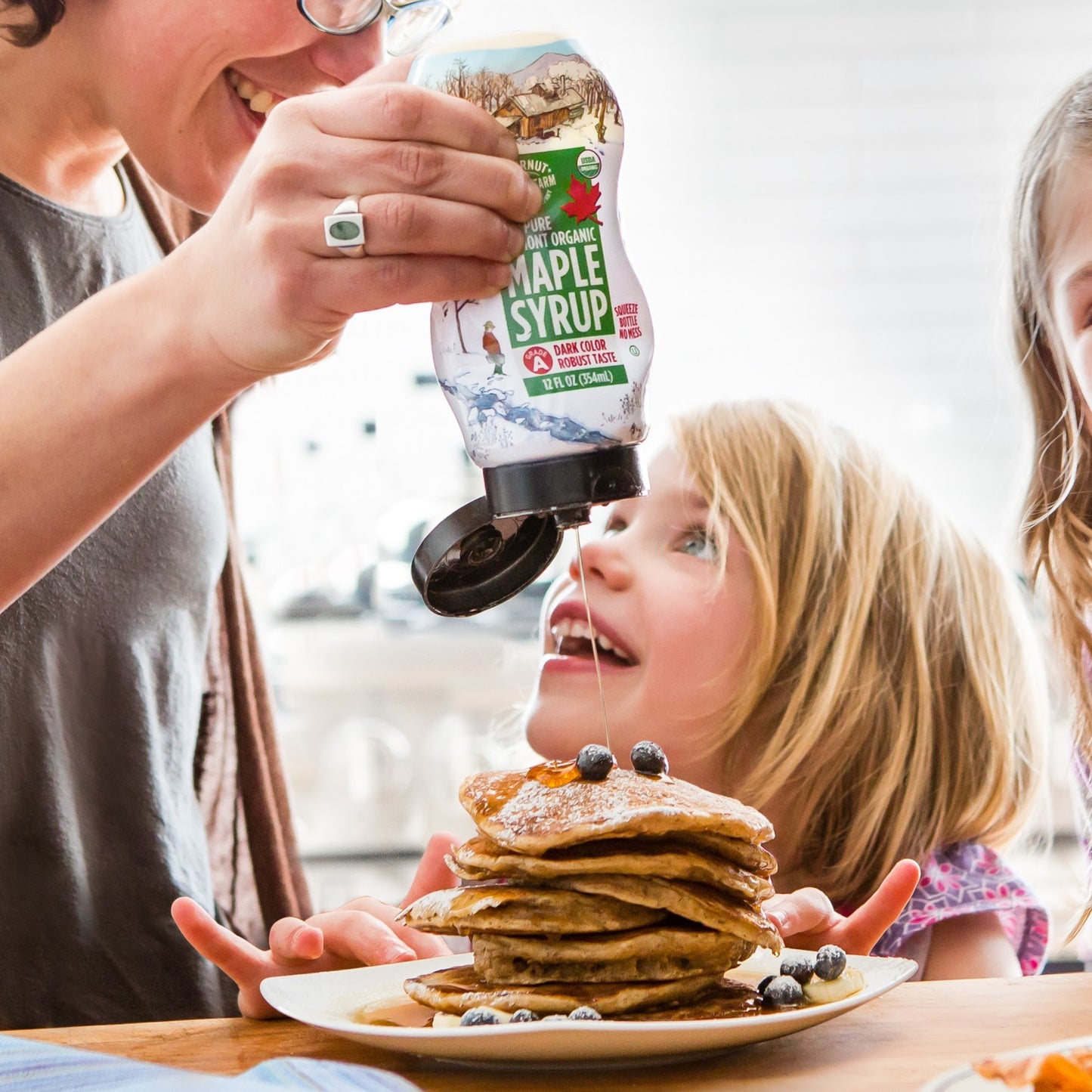 Butternut Mountain Farm Pure Vermont Maple Syrup, Grade A, Dark Color, Robust Taste, All Natural, Easy Pour, 32 Fl Oz, 1 Qt (Prev Grade B)