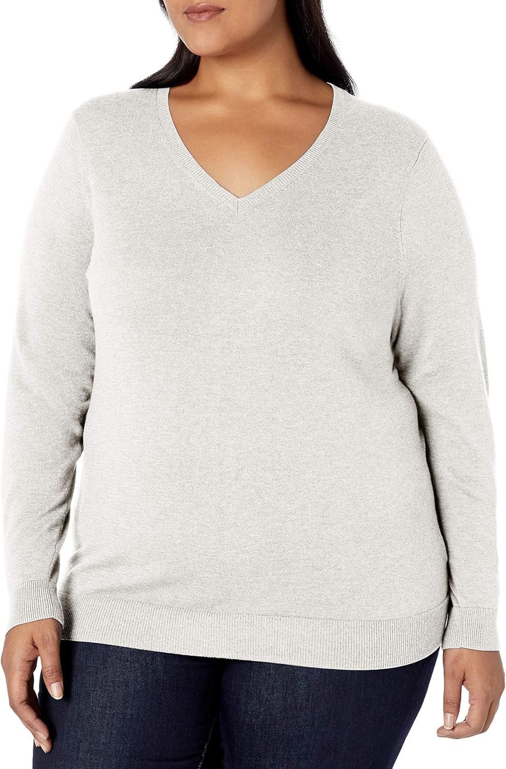 Amazon Essentials Women's Regular-Fit Lightweight Long-Sleeve V-Neck Sweater
