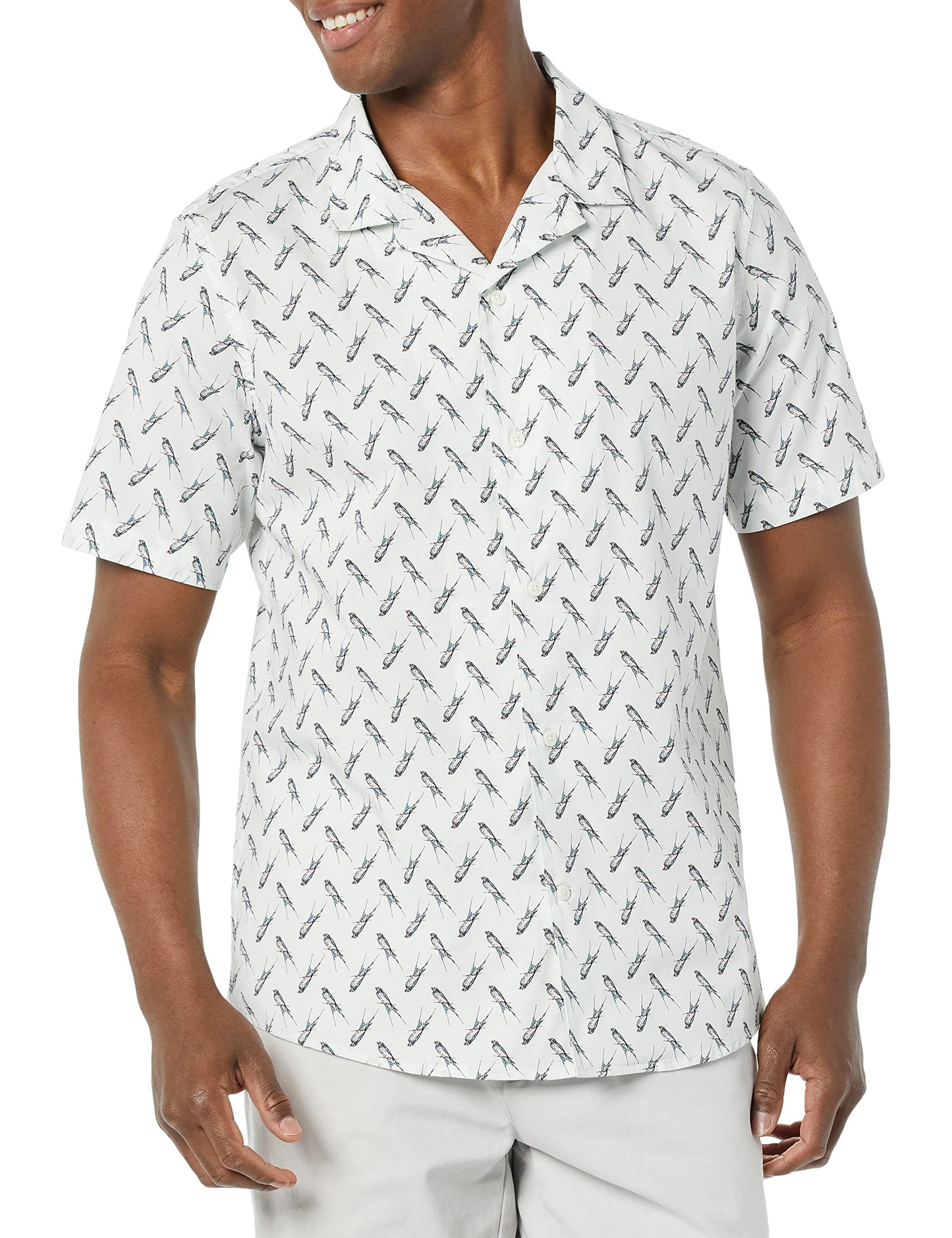 Amazon Essentials Men's Vacation Cotton Button-Down Short Sleeve Resort Shirt