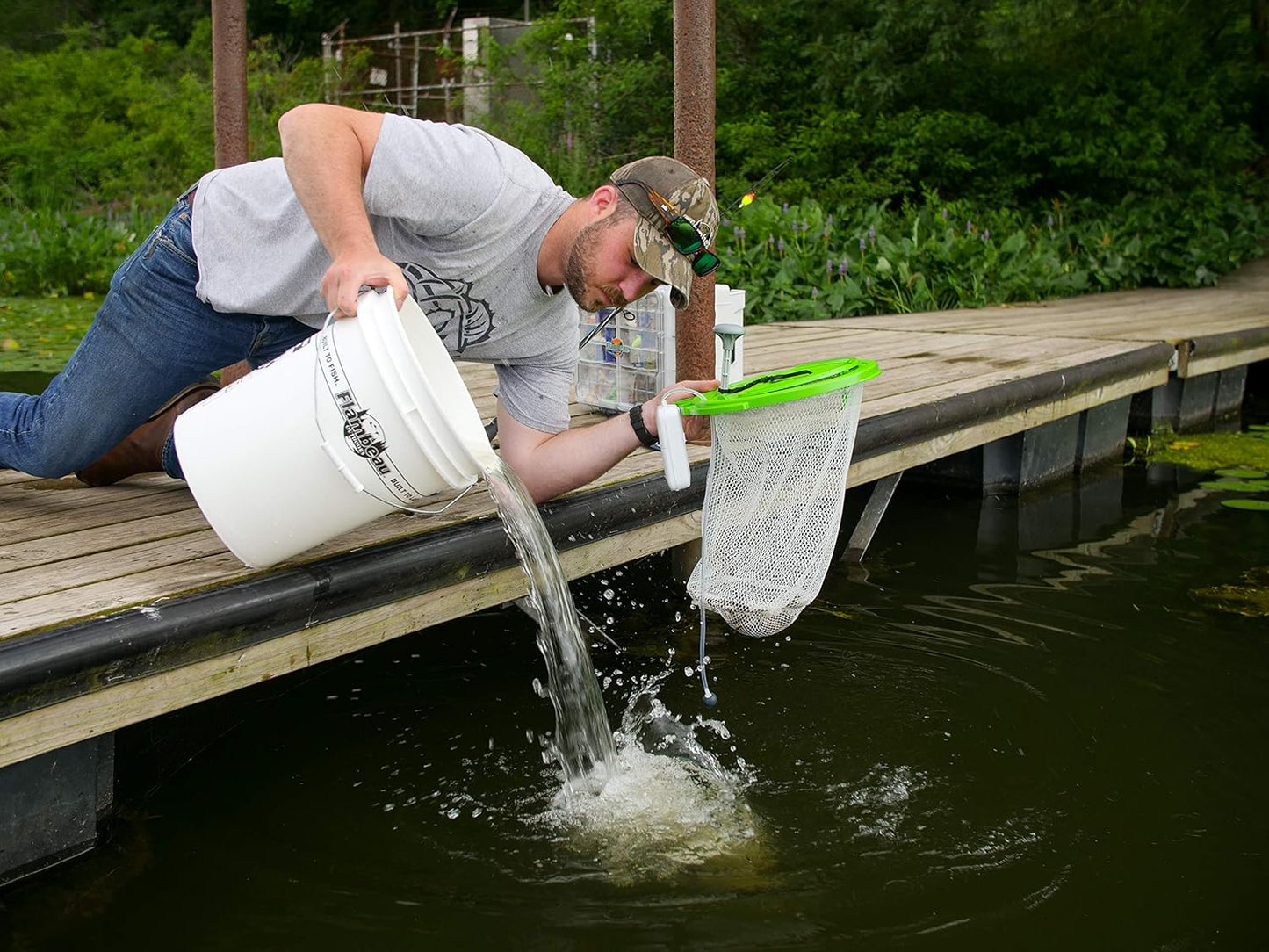 Flambeau Tackle Outdoors 6092BB Bait Butler- Live Bait Retrieval System, Integrated Lid System with Net for Easy Bait Retrieval, Multi