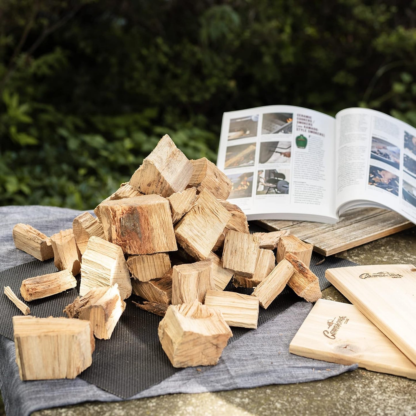 Camerons All Natural Apple Wood Chunks for Smoking Meat -840 Cu. in. Box, Approx 10 Pounds- Kiln Dried Large Cut BBQ Wood Chips for Smoker - Barbecue Chunks Smoker Accessories