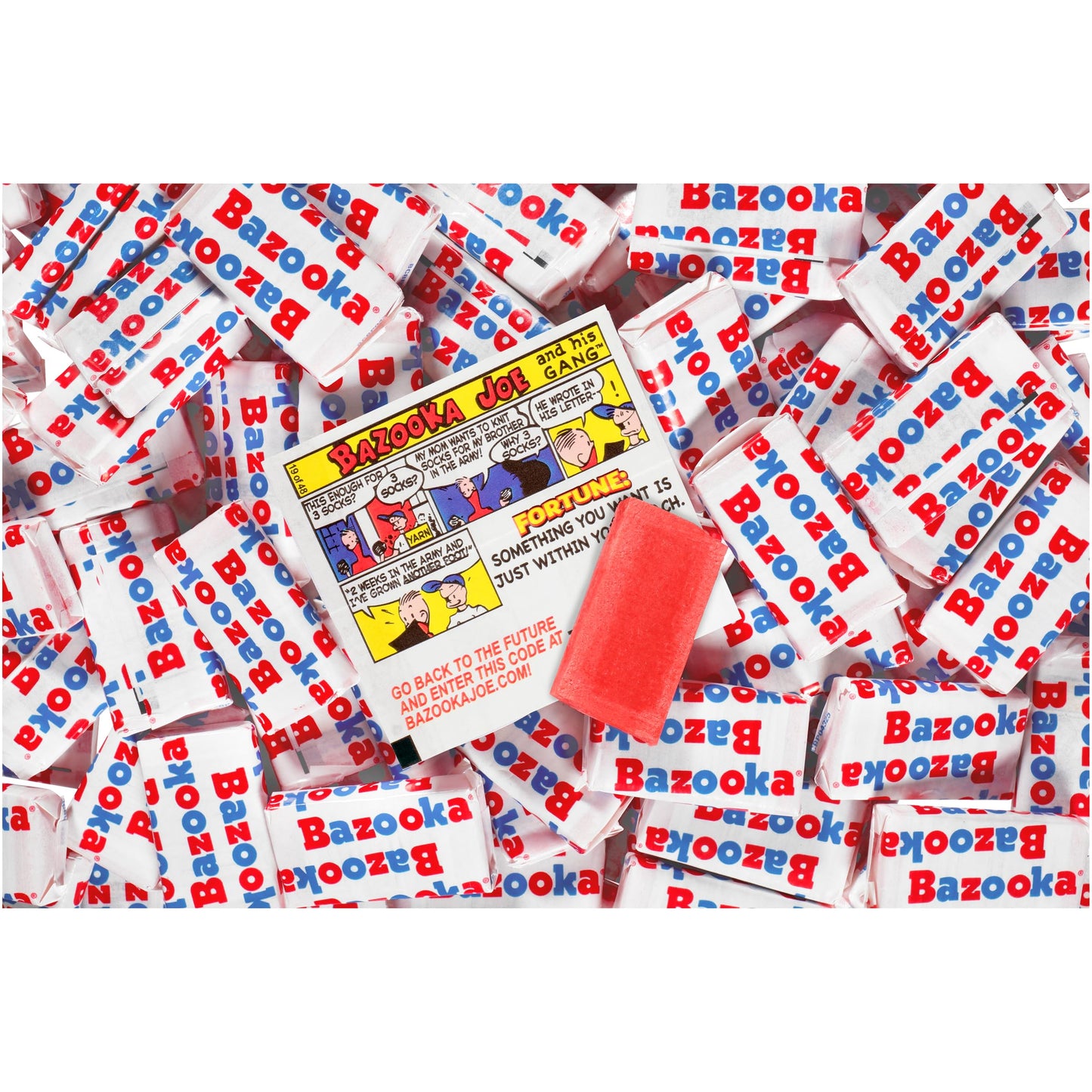 Bazooka Bubble Gum Bulk, 225 Count Tub of Chewing Gum Individually Wrapped, Old Fashioned 90's Candy for Baseball, Party Favors, Goodie Bags