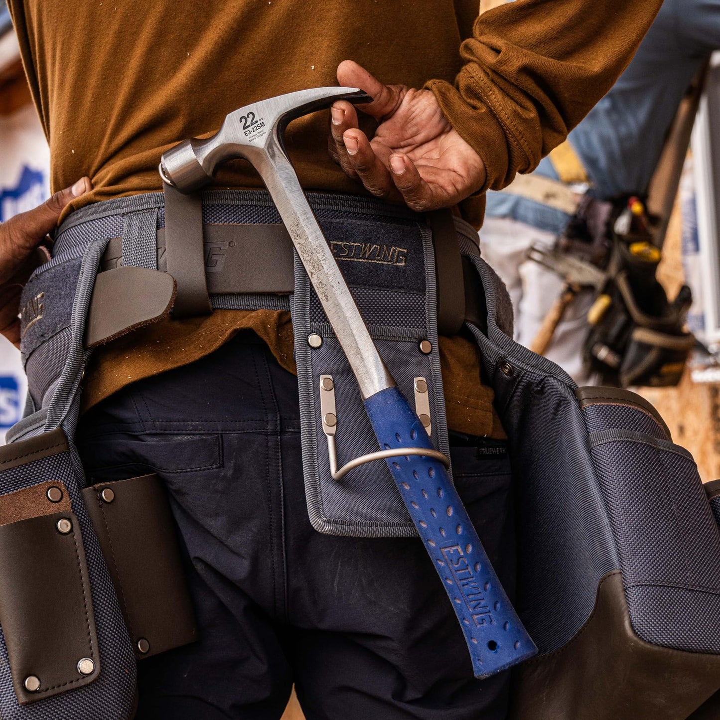 ESTWING Framing Hammer - 22 oz Long Handle Straight Rip Claw with Milled Face & Shock Reduction Grip - E3-22SM