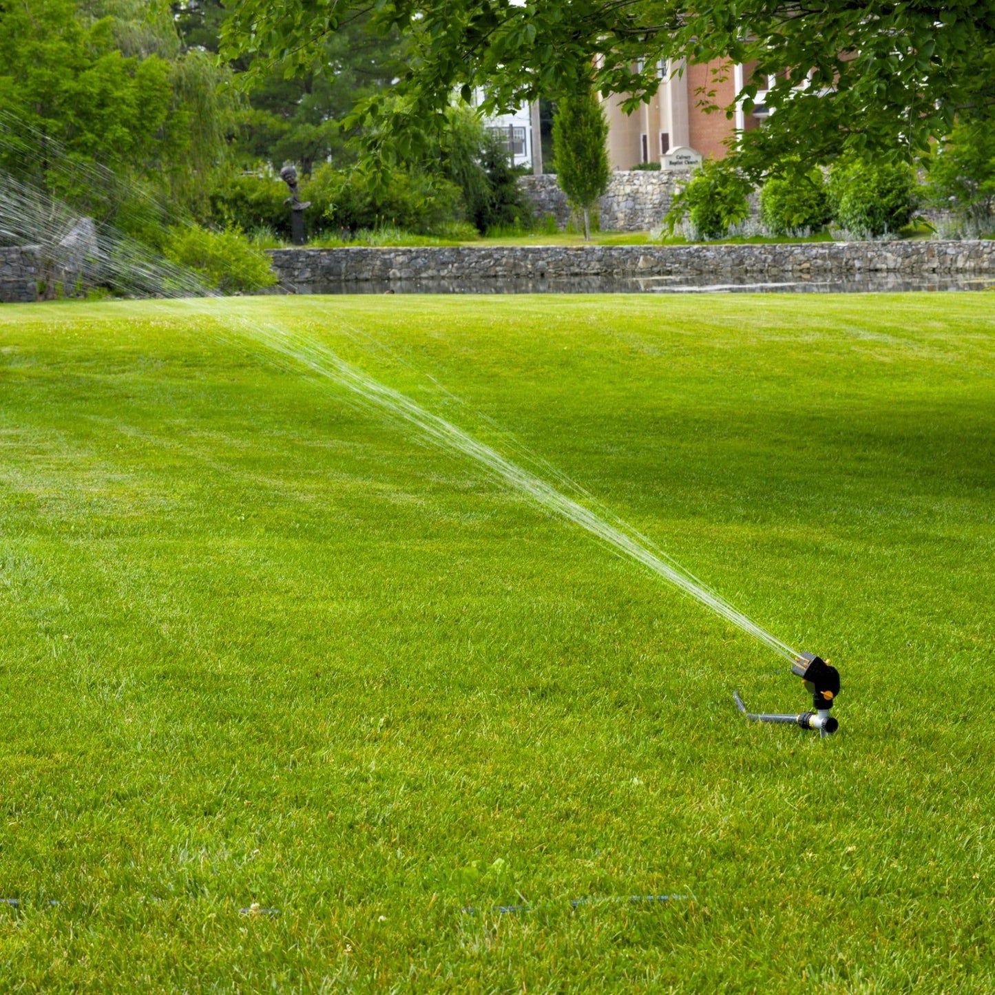 Melnor 65131AMZ MiniMax Turbo Oscillator Sprinkler, 4000 sq. ft., 4-Way Adjustable, Quick Connect Bundle, Black, Yellow